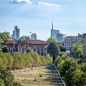 Design In The Heart Of Bicocca Appartamento
